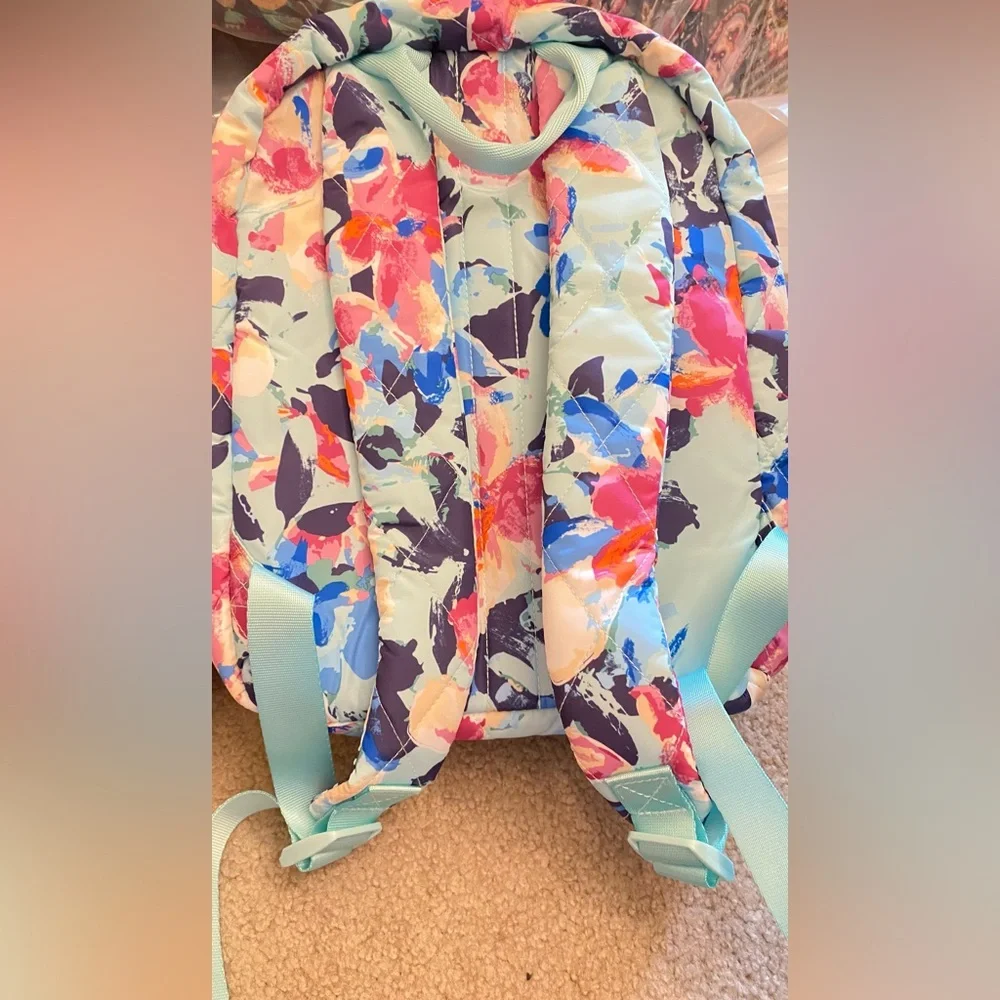 Vera Bradley Ultralight Small Backpack. NWT. “ Floating Blossoms”
